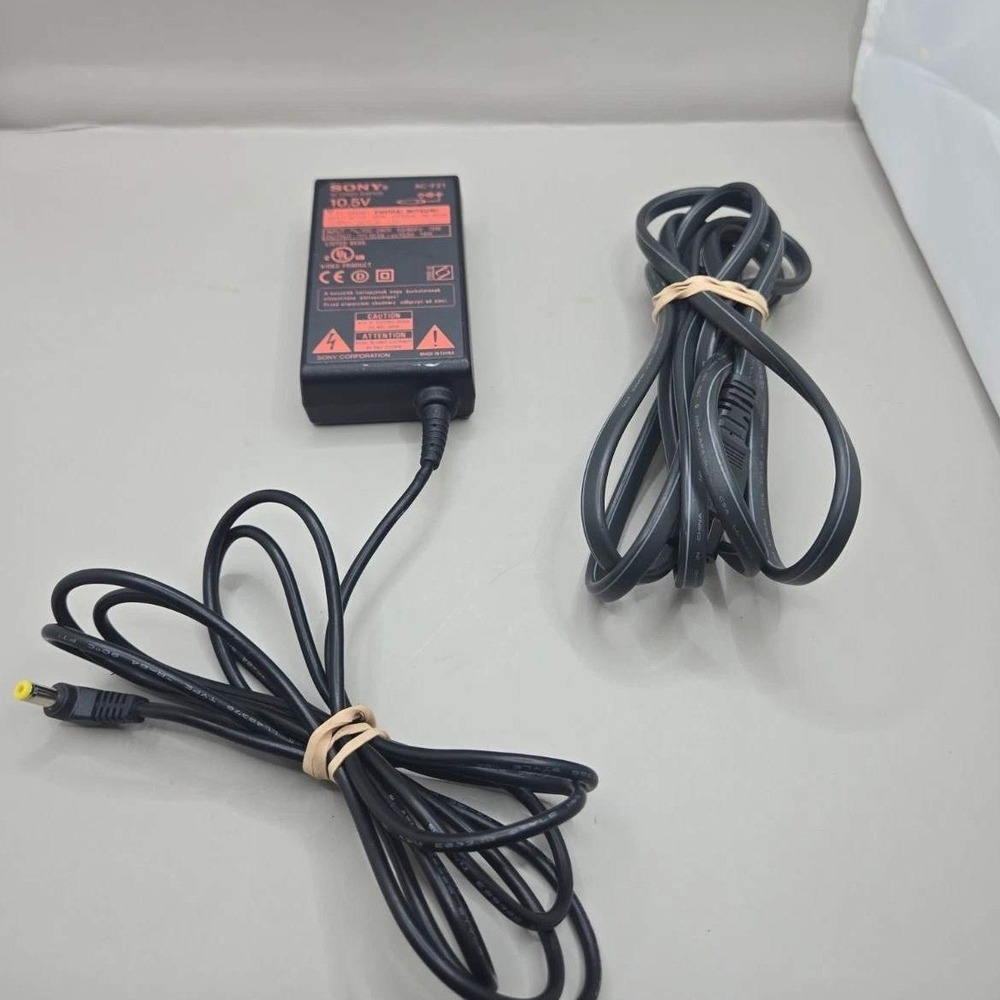 Sony AC-F21 AC Power Adaptor 10.5V 1.3A OEM Video Product Power Supply Black